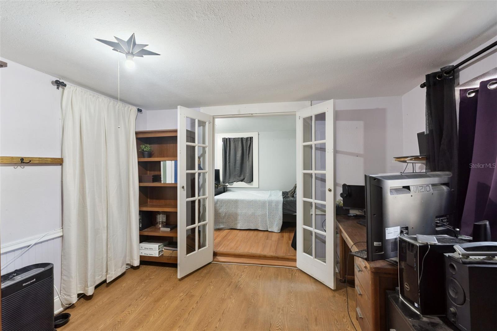 Image 13 of 34 For 2112 9th Street