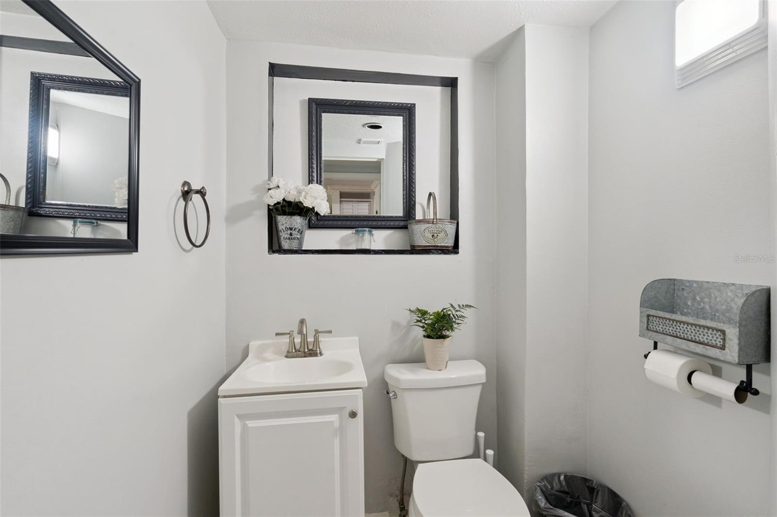 Image 17 of 34 For 2112 9th Street