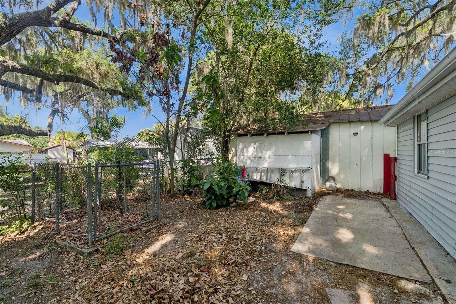 Image 21 of 34 For 2112 9th Street