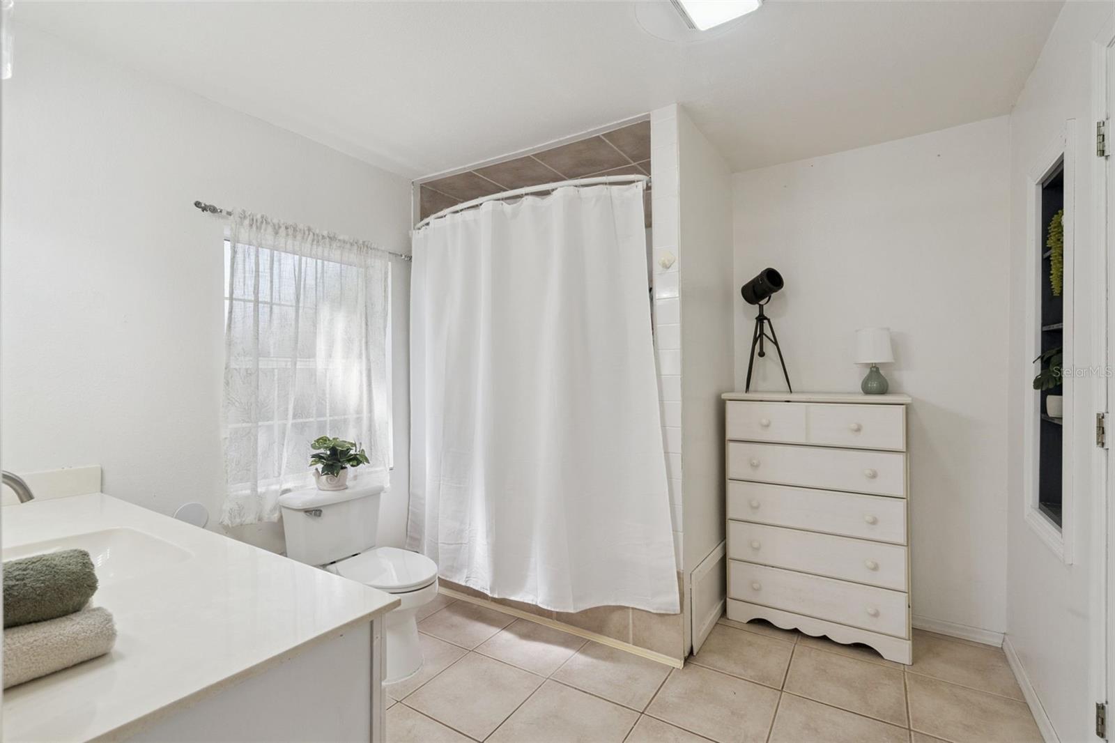 Image 4 of 34 For 2112 9th Street