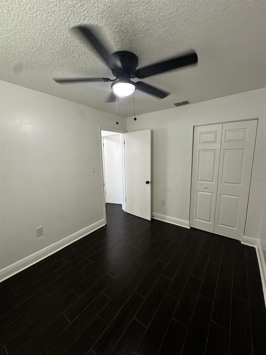 Image 20 of 33 For 1520 Country Ridge Drive