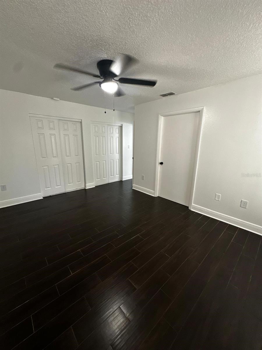 Image 25 of 33 For 1520 Country Ridge Drive