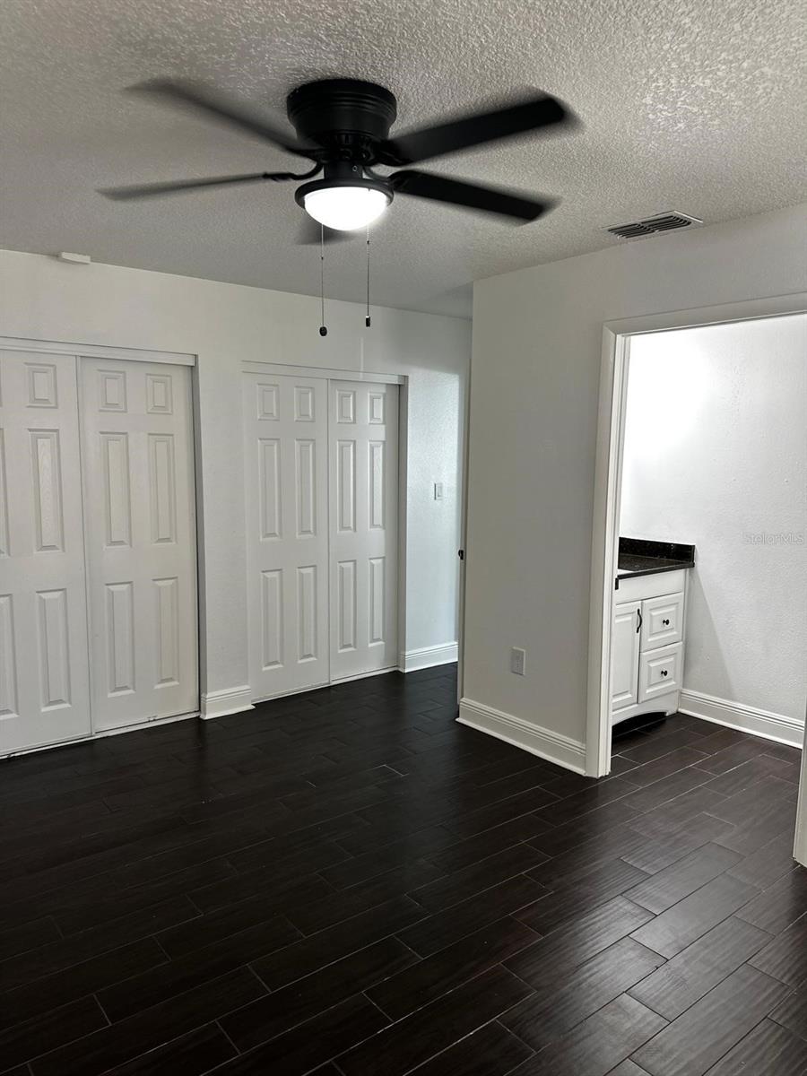 Image 27 of 33 For 1520 Country Ridge Drive