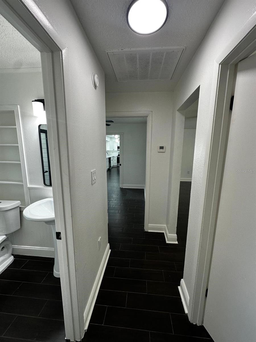 Image 29 of 33 For 1520 Country Ridge Drive