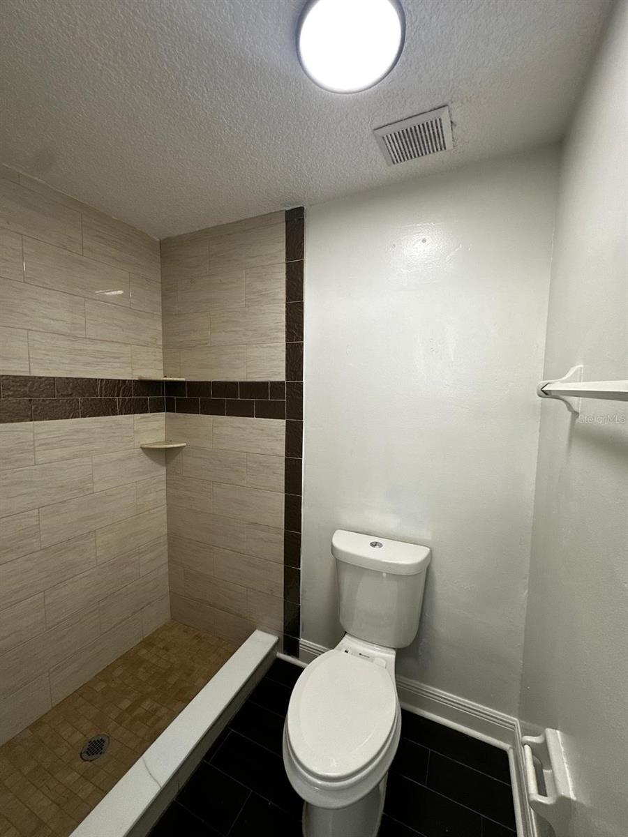 Image 32 of 33 For 1520 Country Ridge Drive