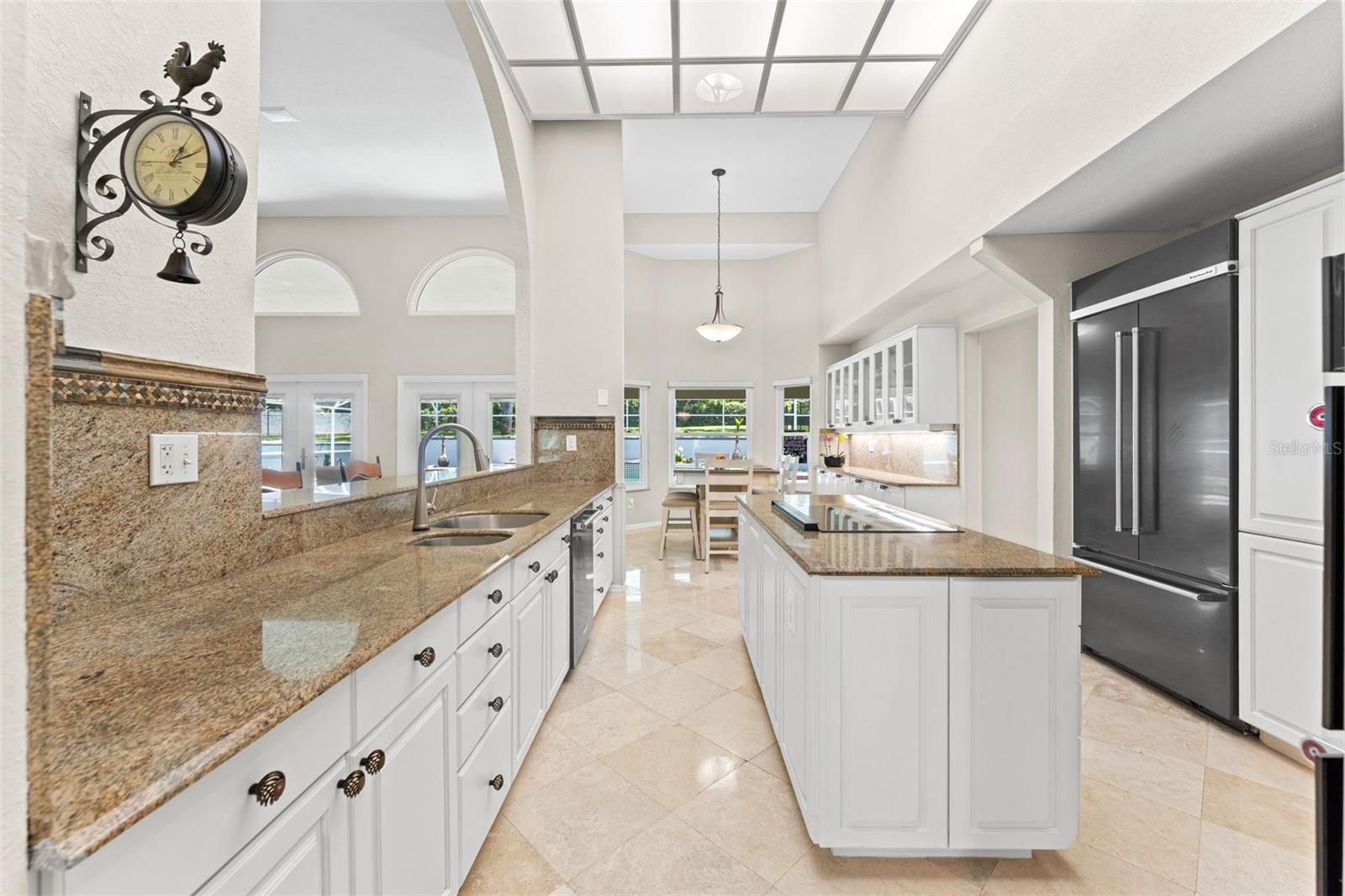 Image 20 of 77 For 811 Greenshire Court