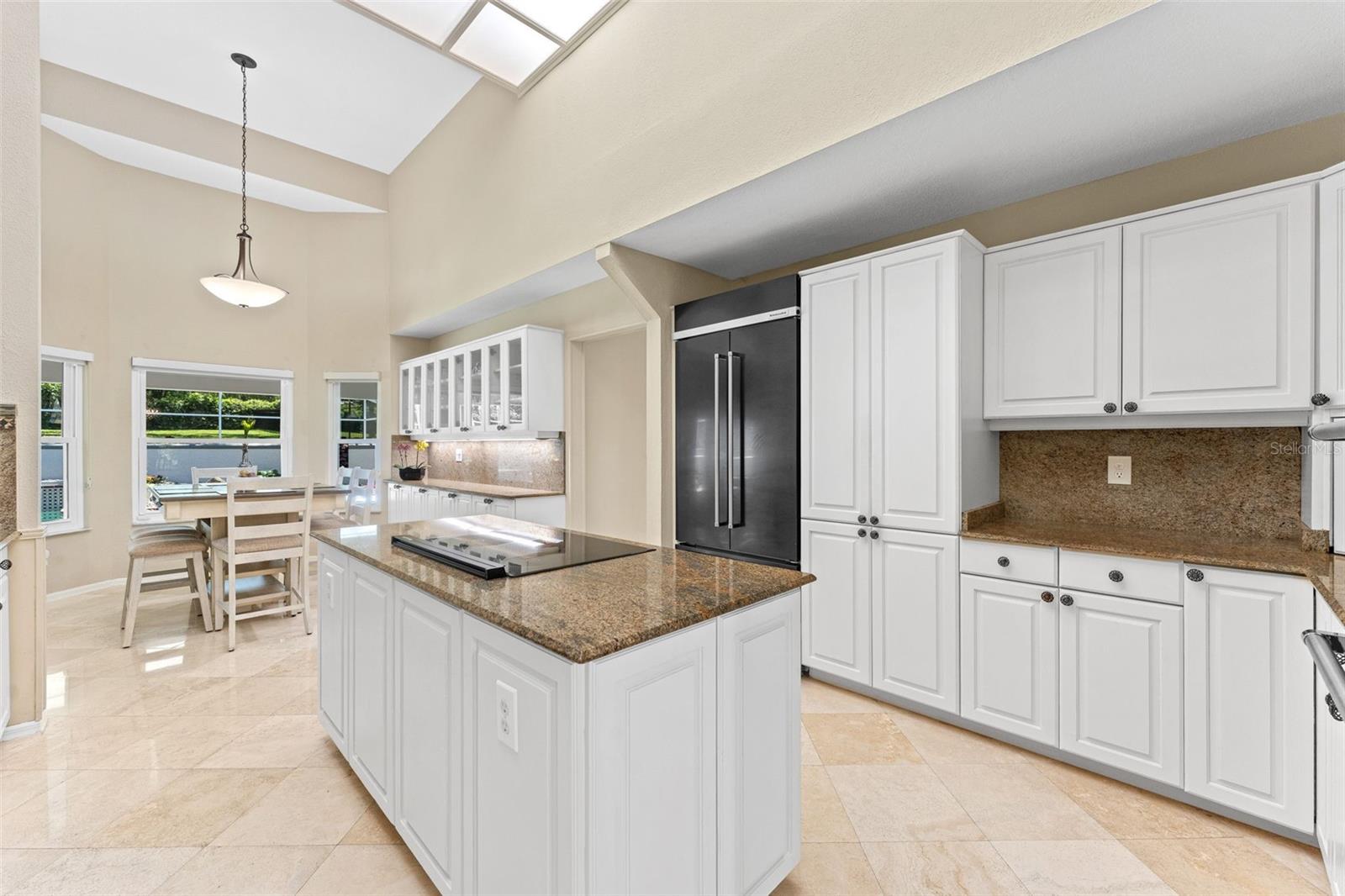 Image 21 of 77 For 811 Greenshire Court