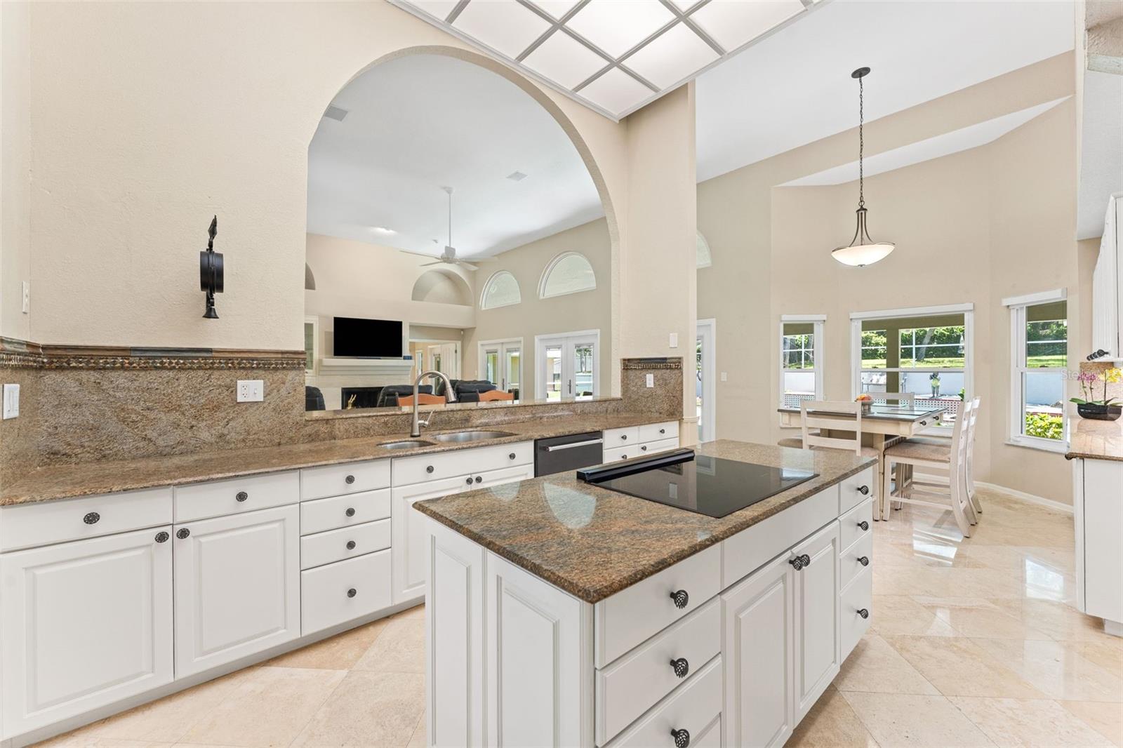 Image 22 of 77 For 811 Greenshire Court