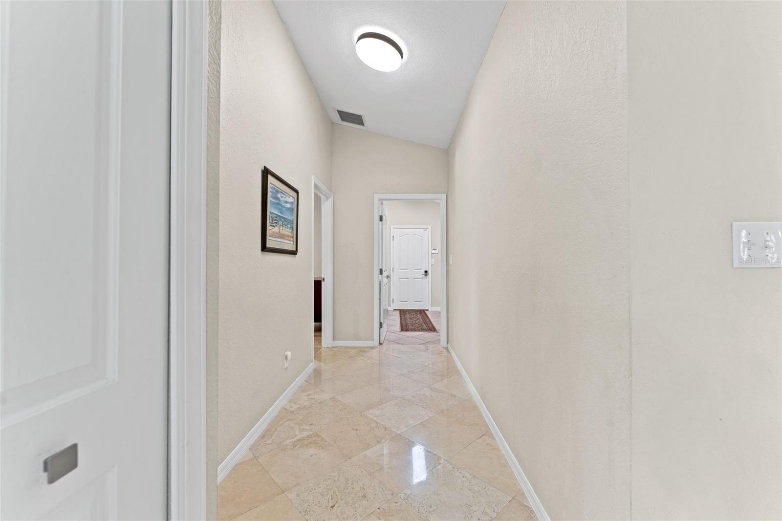 Image 35 of 77 For 811 Greenshire Court