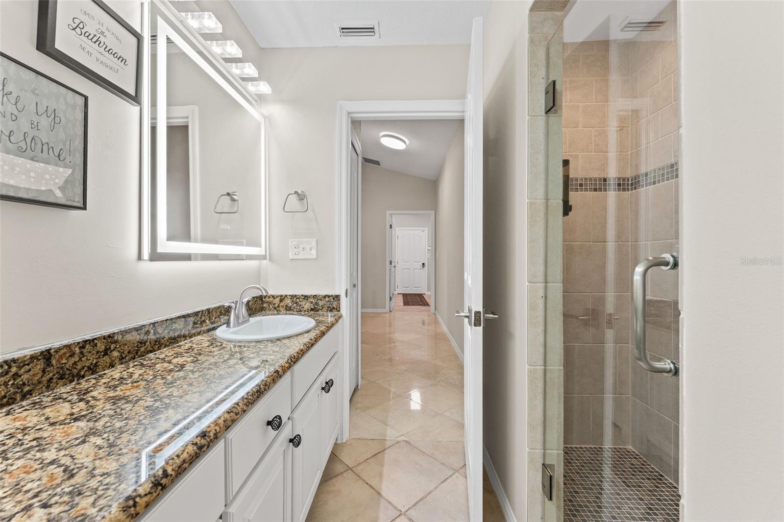 Image 38 of 77 For 811 Greenshire Court