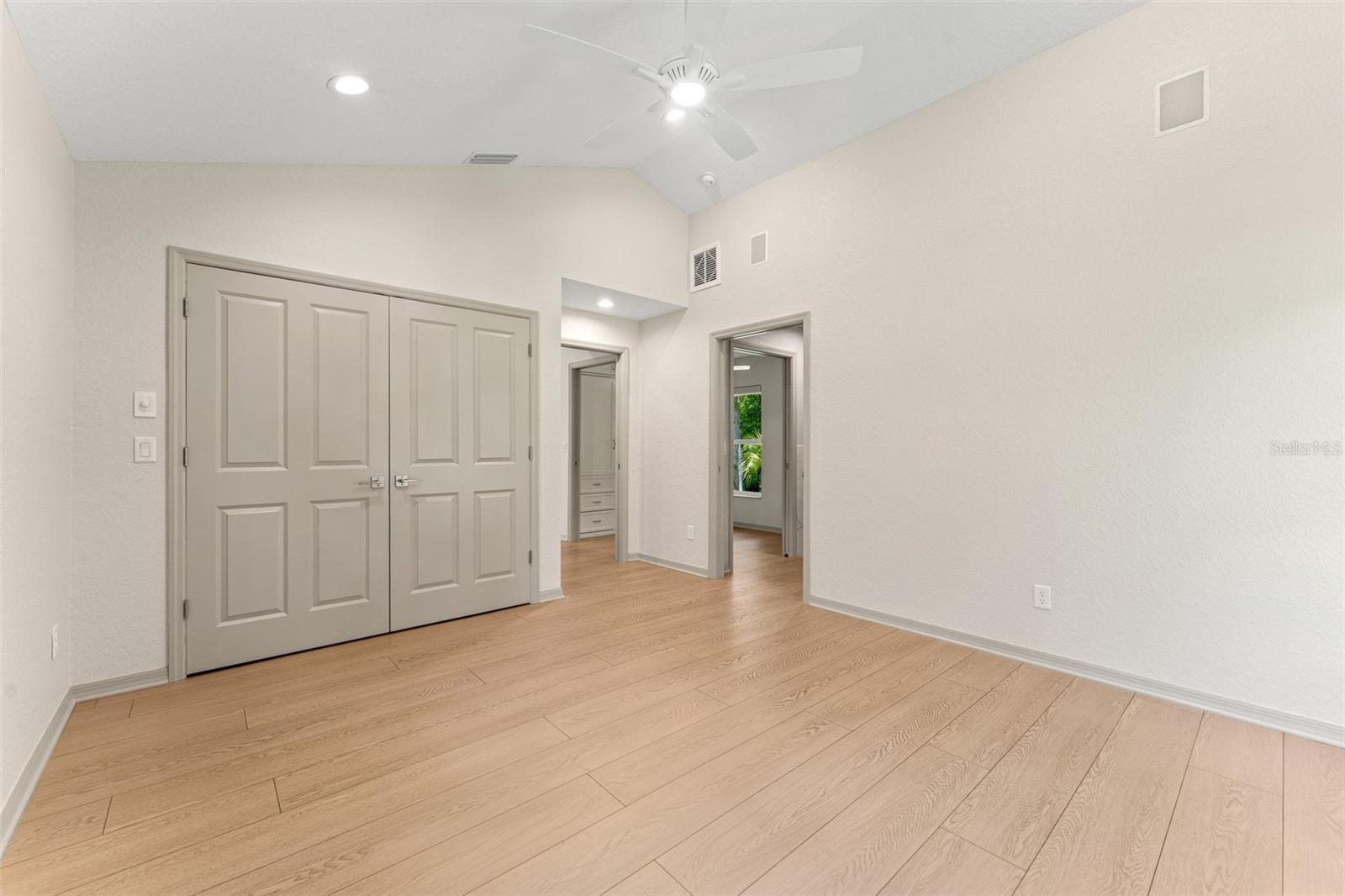 Image 59 of 77 For 811 Greenshire Court