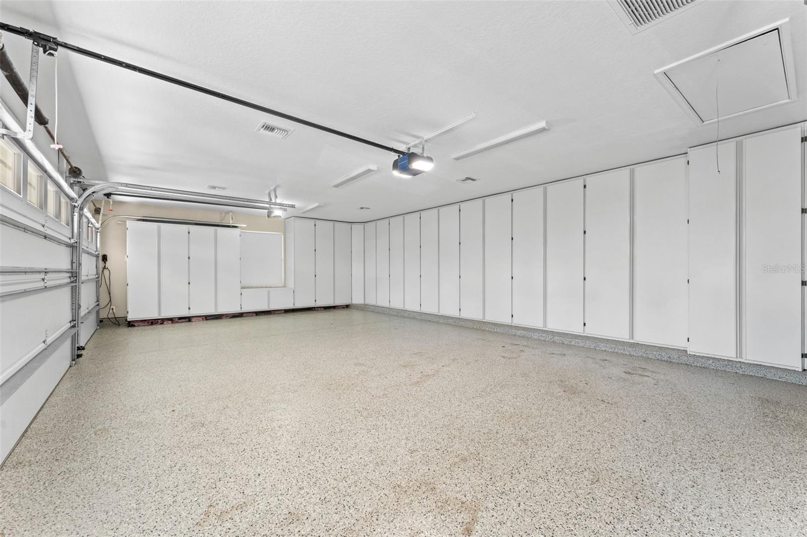 Image 62 of 77 For 811 Greenshire Court