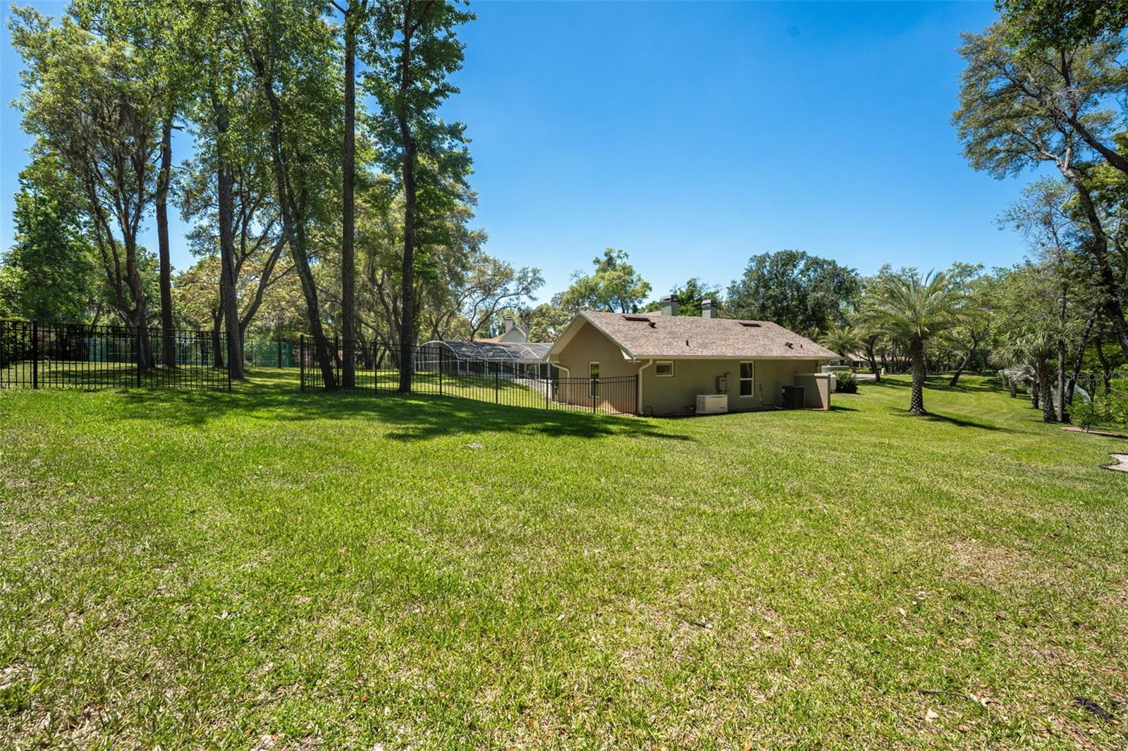 Image 66 of 77 For 811 Greenshire Court