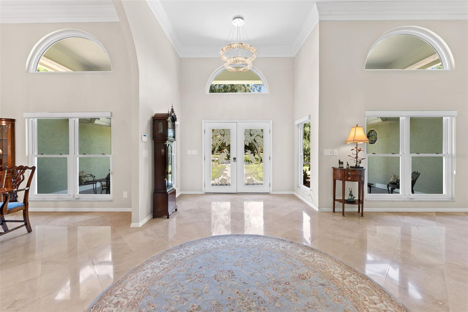 Image 8 of 77 For 811 Greenshire Court