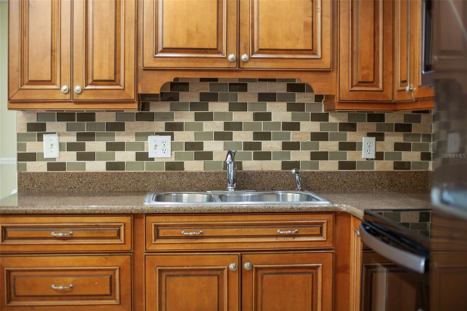 Image 6 of 18 For 3131 Colorado Avenue