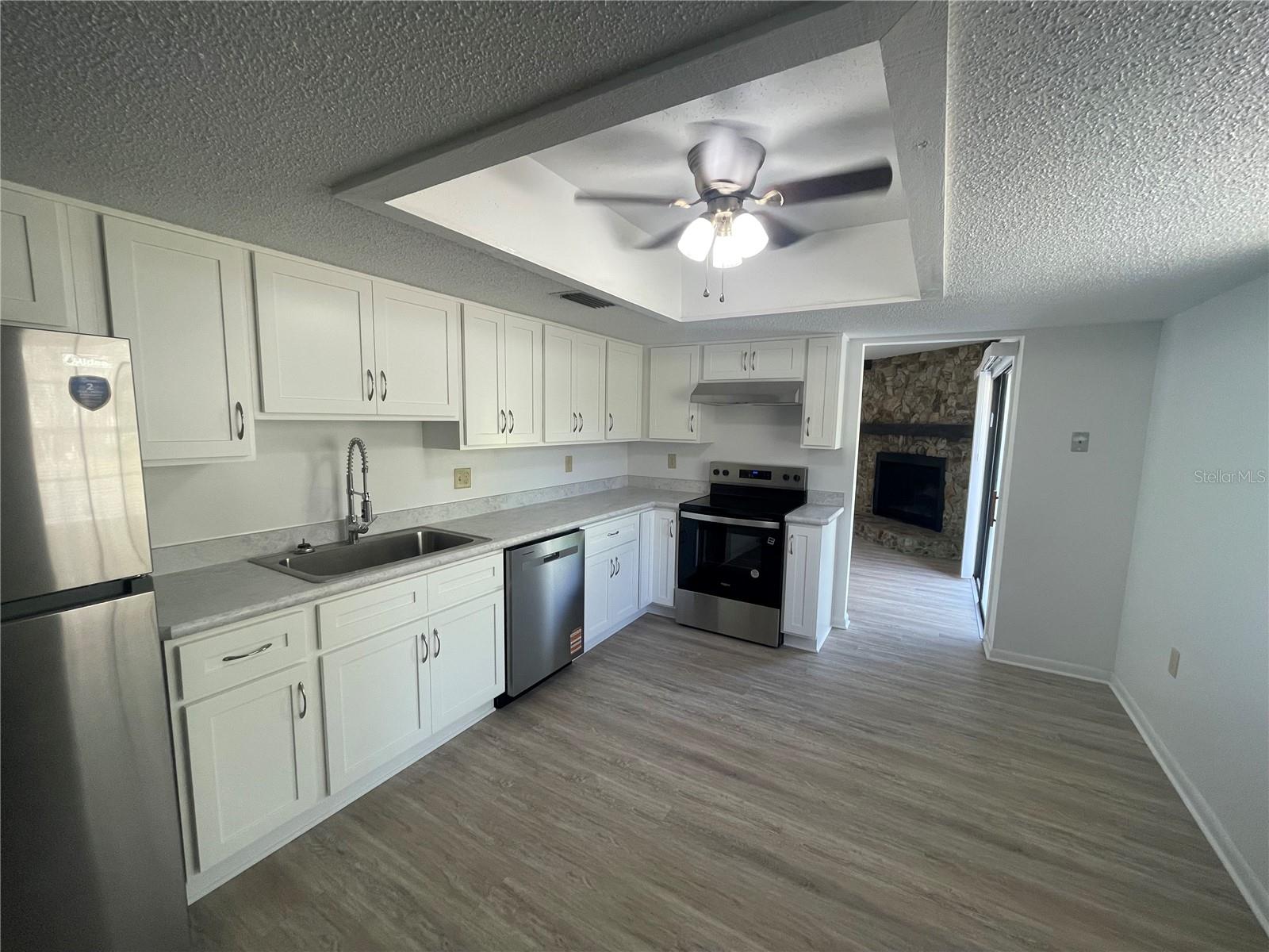 Image 7 of 14 For 2395 Tomoka Woods Parkway