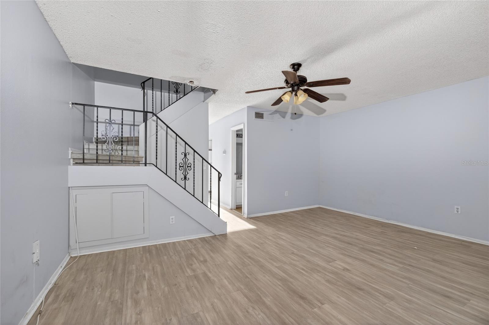 Image 3 of 20 For 5916 Village Circle 5916