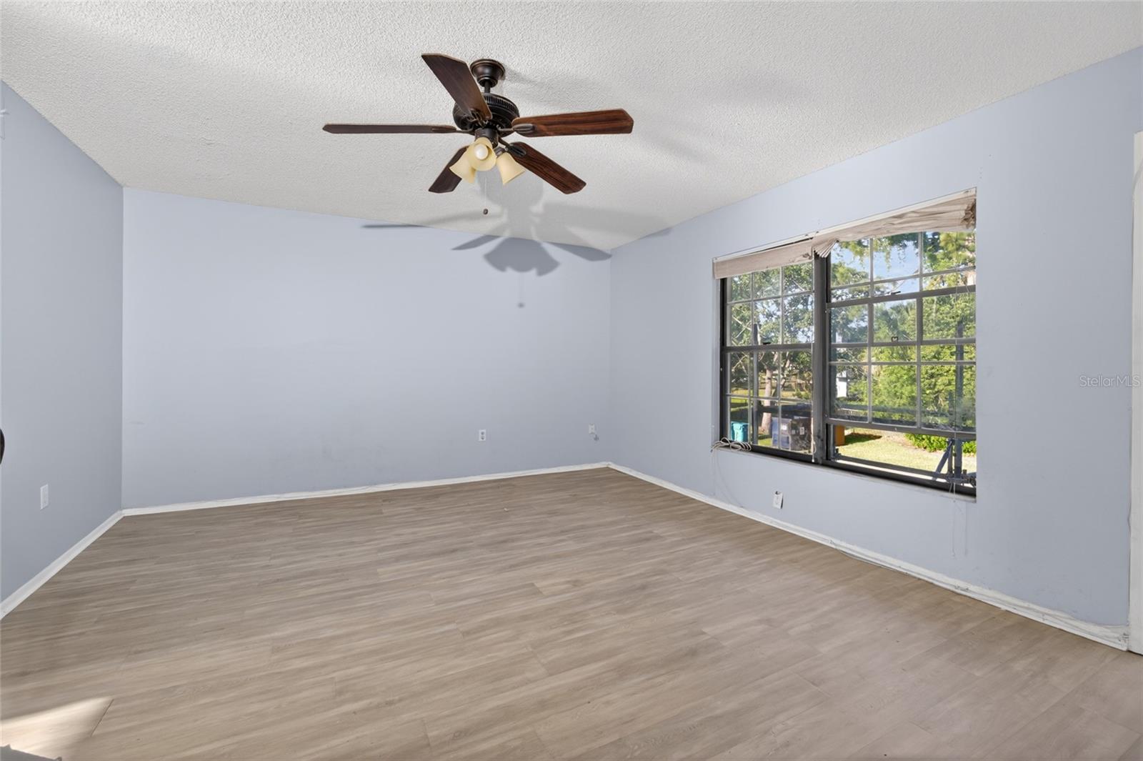 Image 4 of 20 For 5916 Village Circle 5916