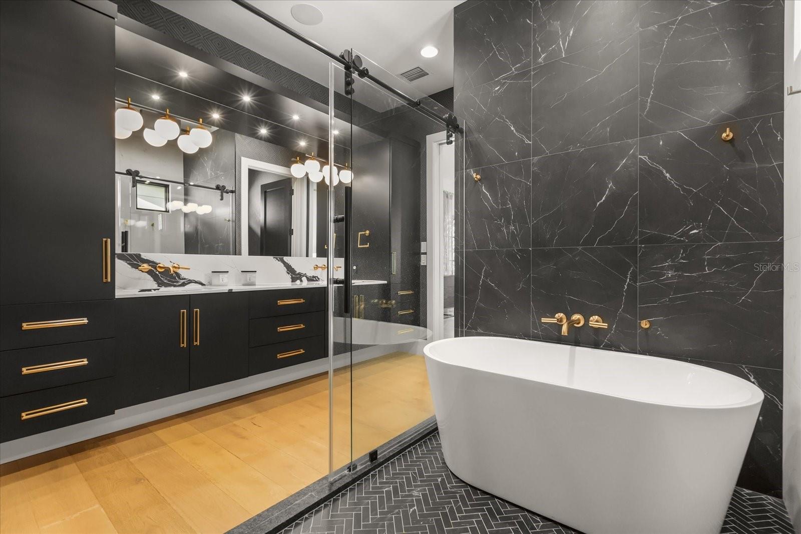 Image 39 of 85 For 1441 Cardinal Court