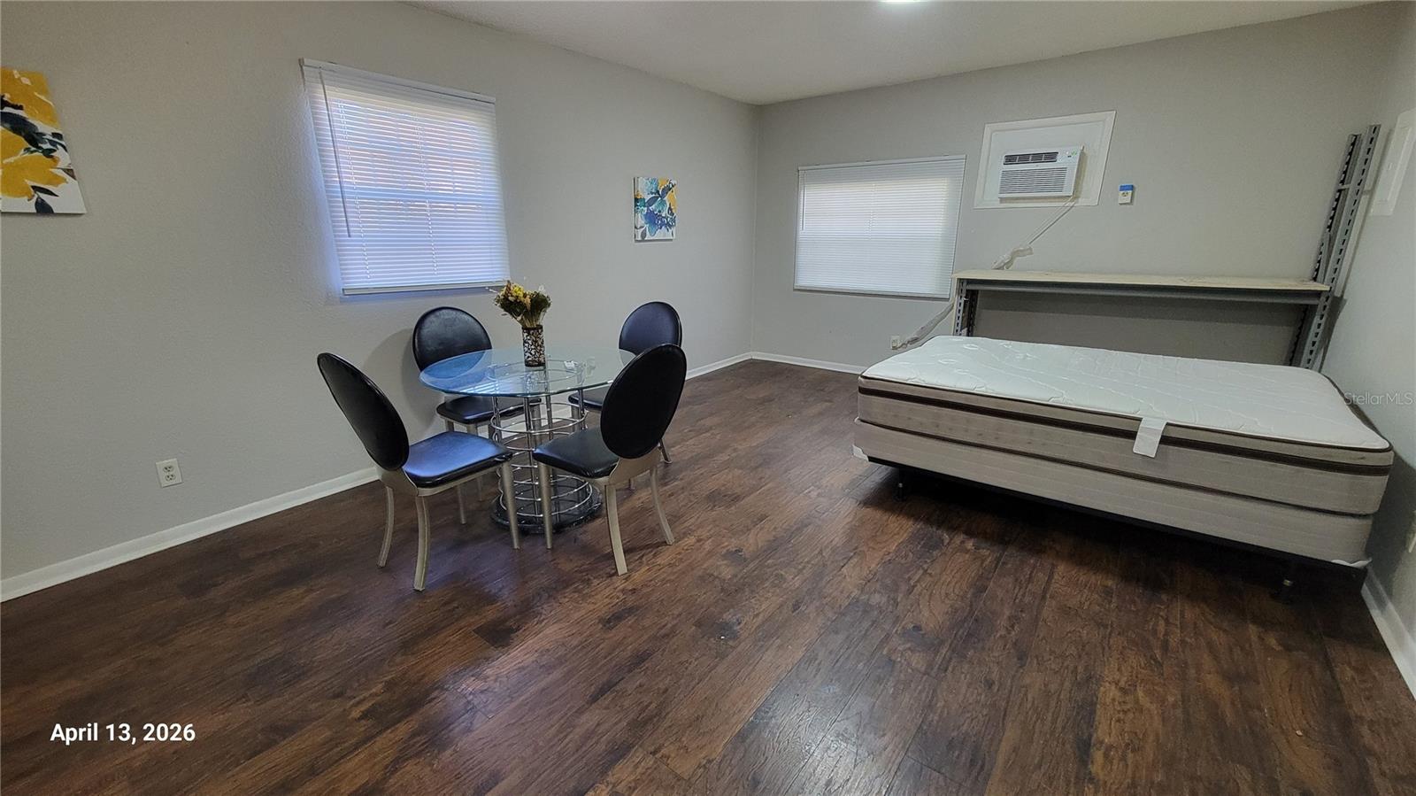 Image 7 of 22 For 411 Avenue E Se B