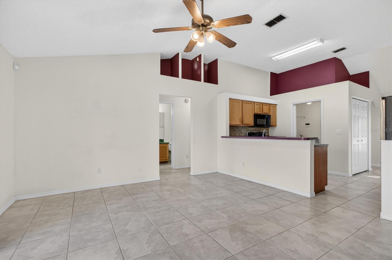 Image 17 of 47 For 282 Pine Arbor Drive