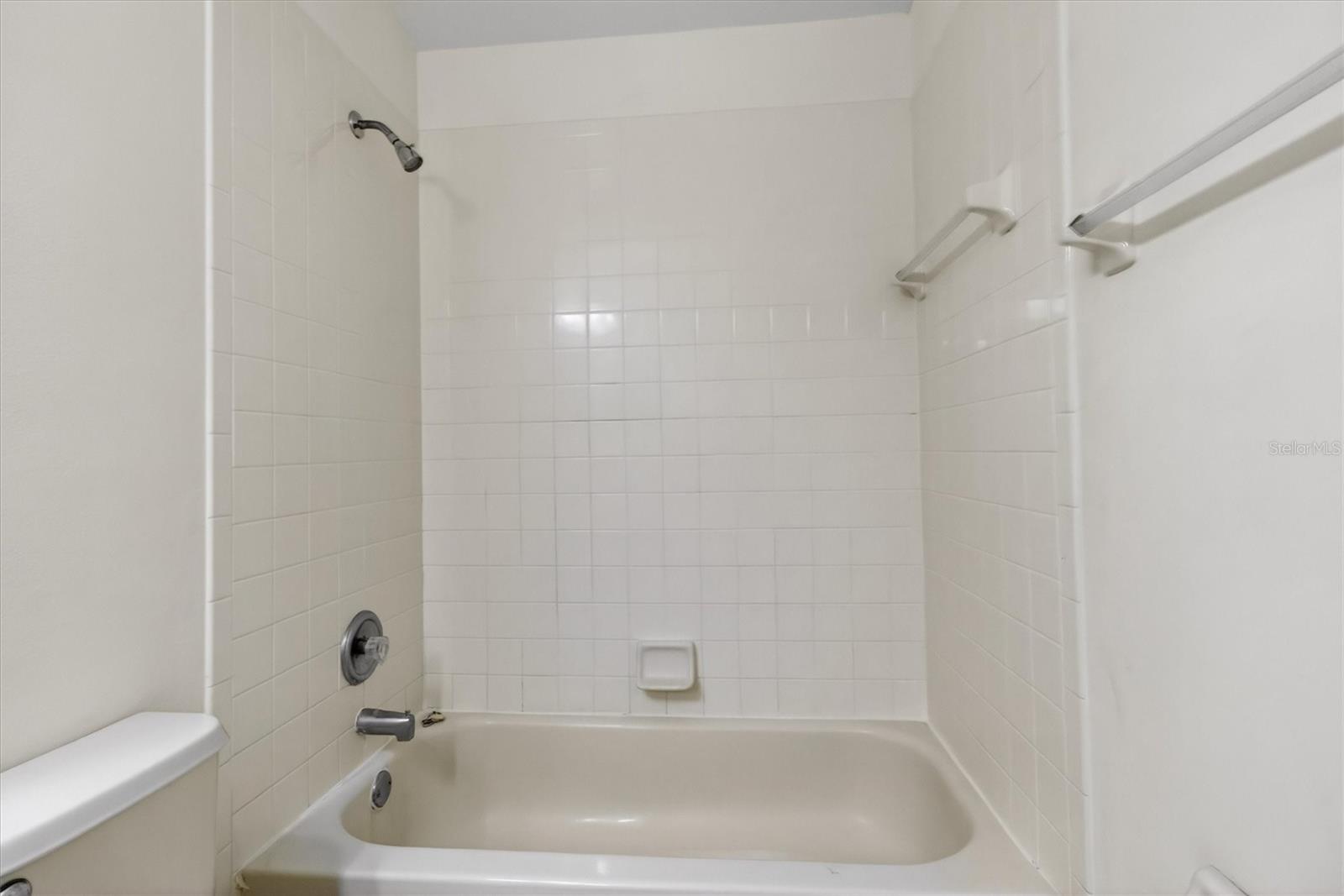 Image 33 of 47 For 282 Pine Arbor Drive