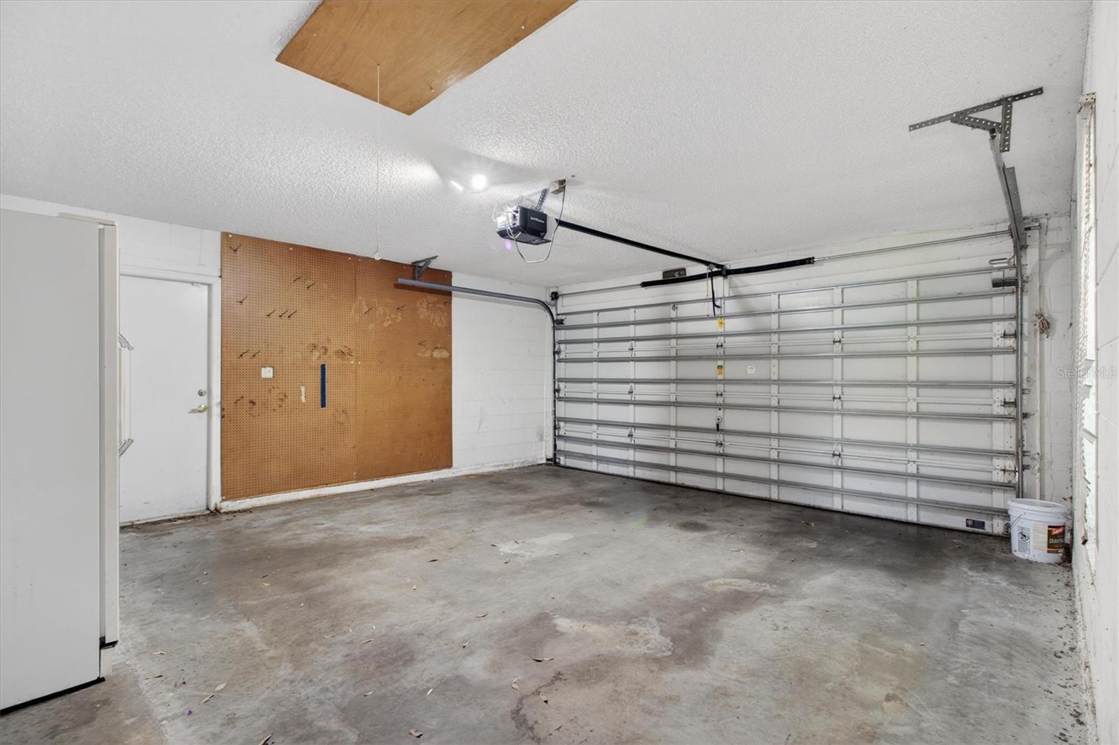 Image 35 of 47 For 282 Pine Arbor Drive