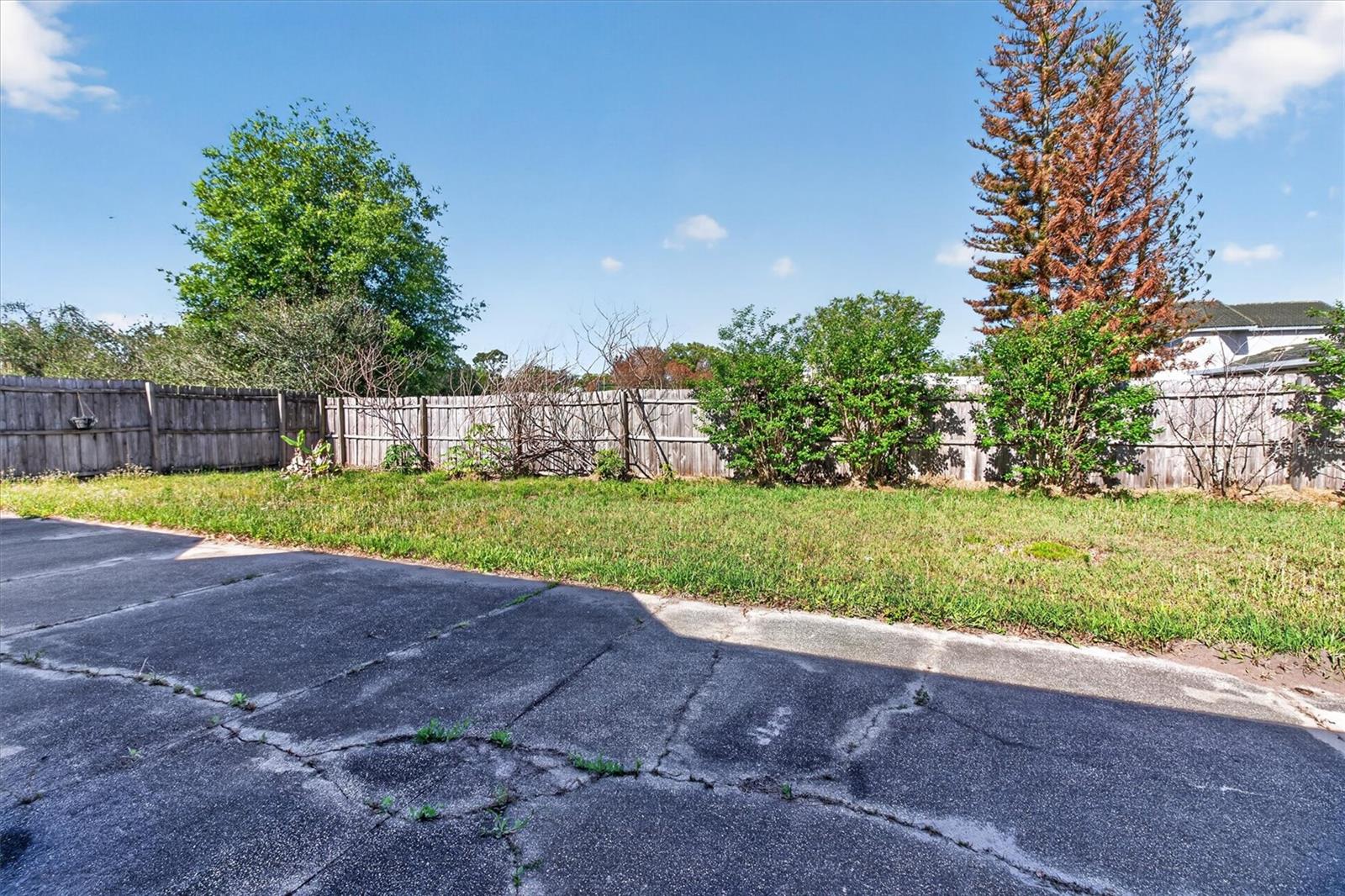 Image 39 of 47 For 282 Pine Arbor Drive