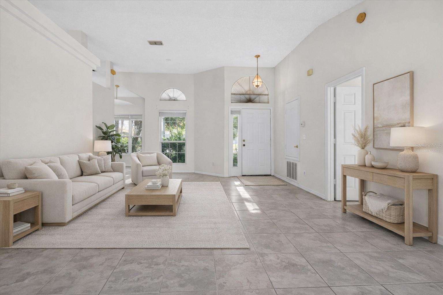 Image 5 of 47 For 282 Pine Arbor Drive