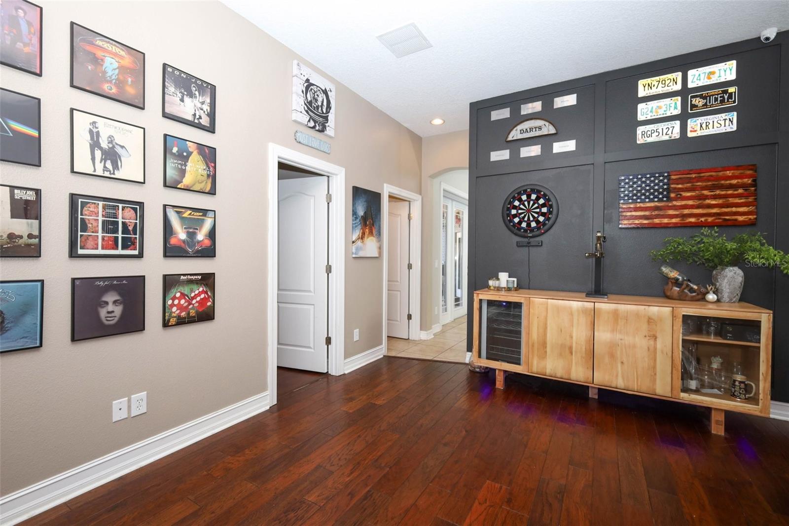 Image 27 of 81 For 3956 Isle Vista Avenue