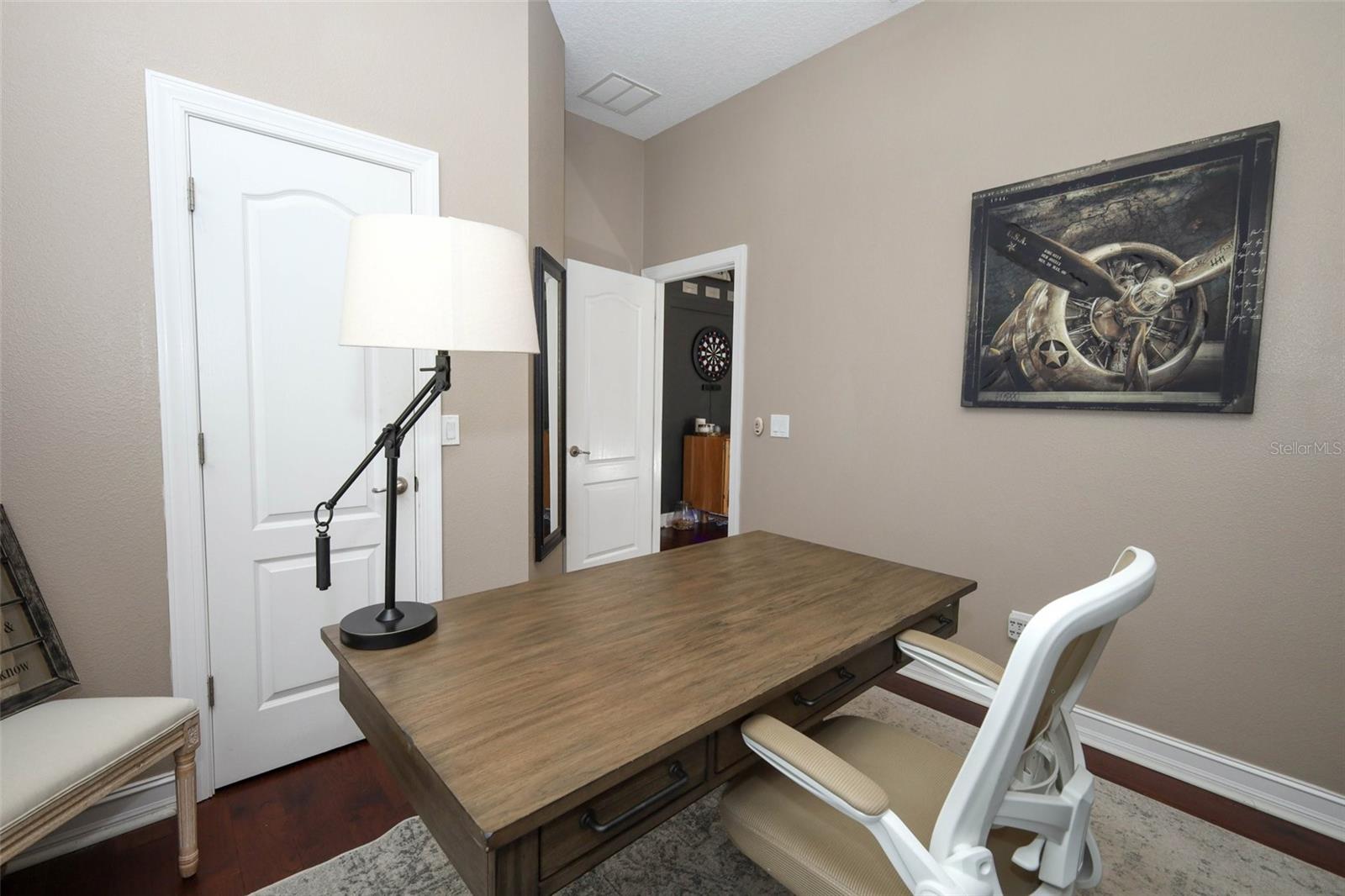 Image 30 of 81 For 3956 Isle Vista Avenue