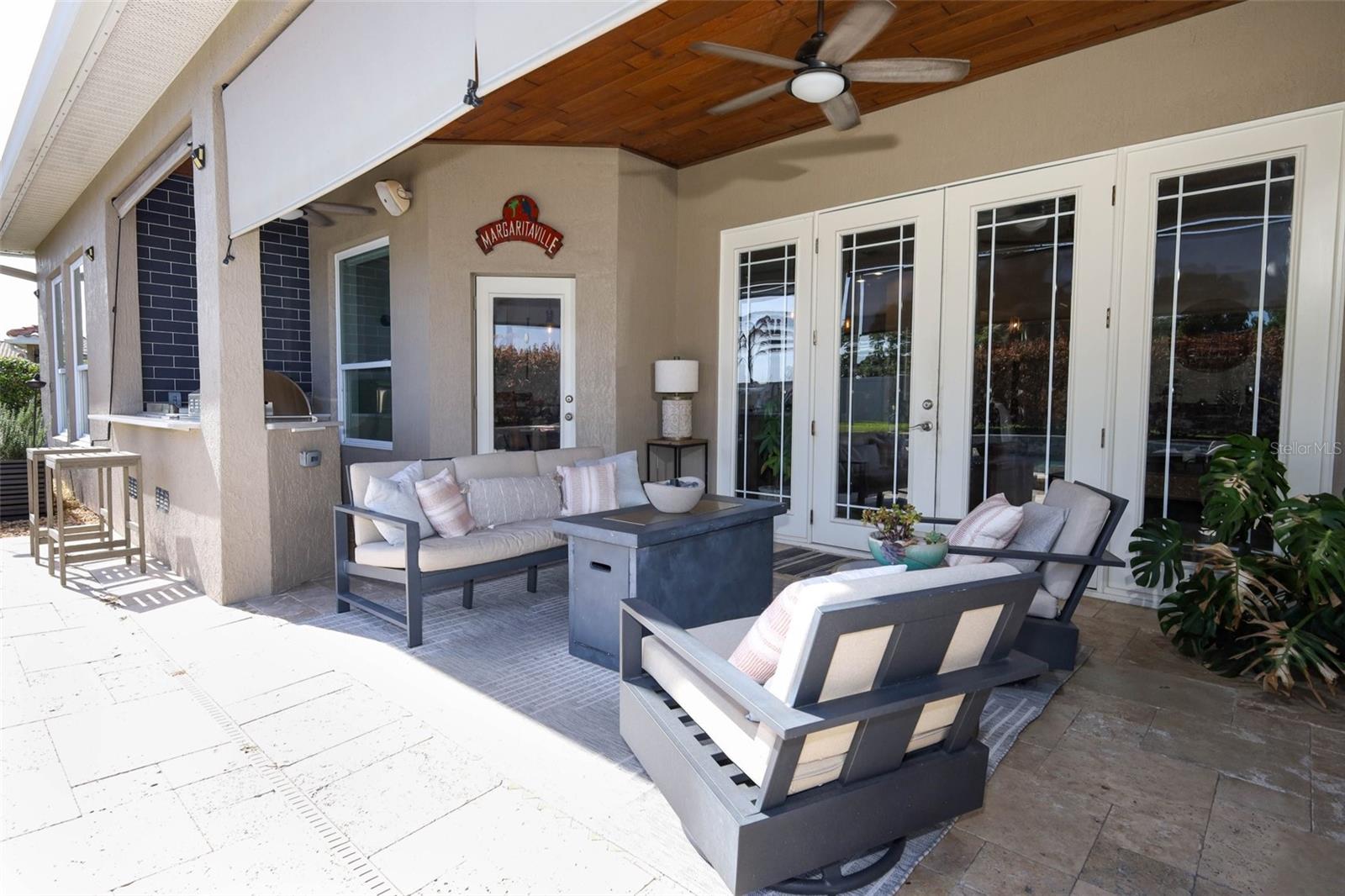 Image 43 of 81 For 3956 Isle Vista Avenue