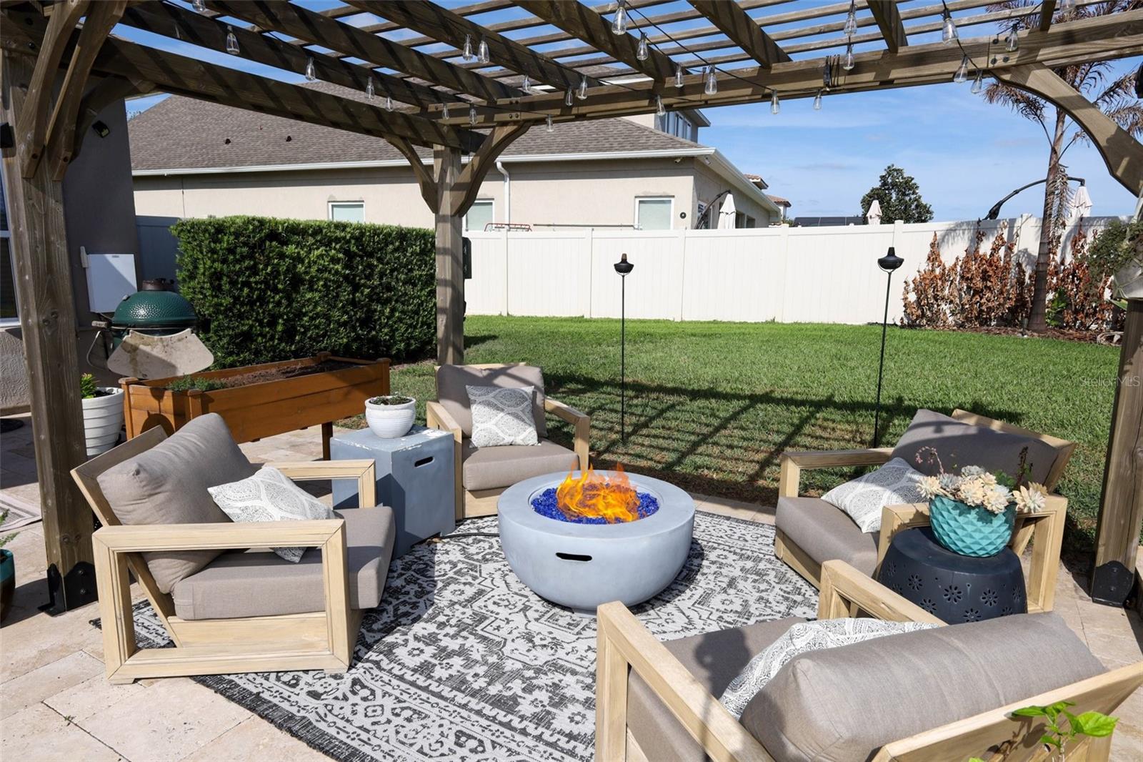 Image 51 of 81 For 3956 Isle Vista Avenue