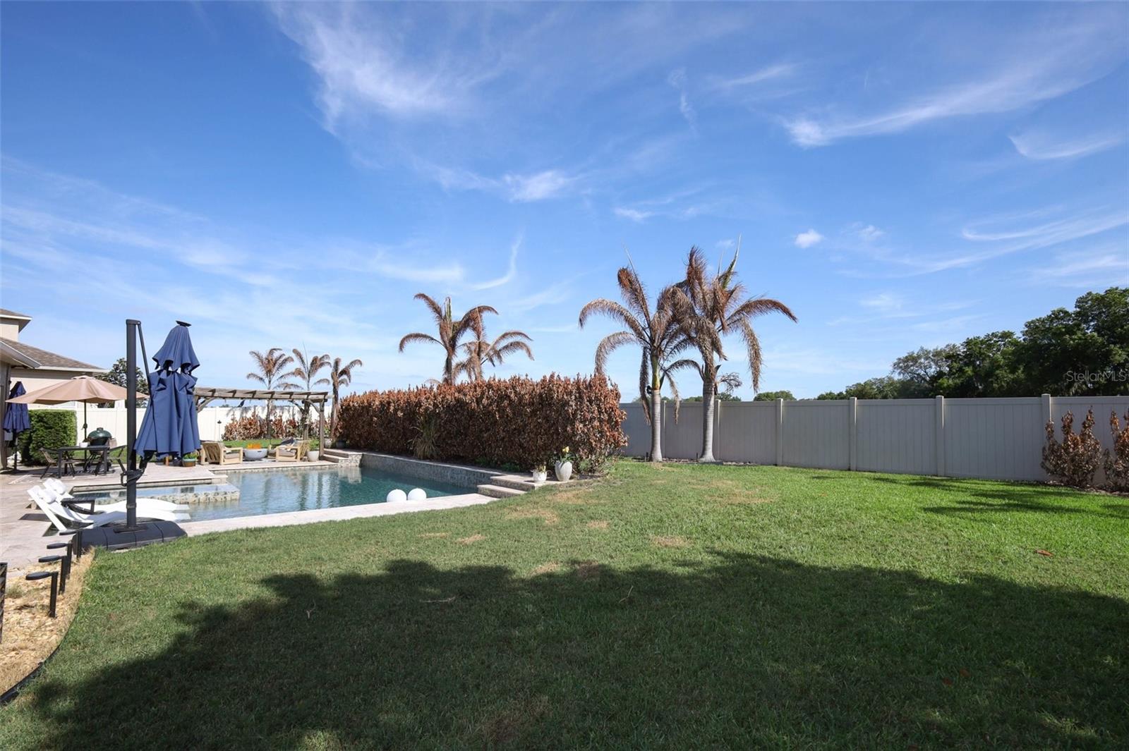 Image 58 of 81 For 3956 Isle Vista Avenue