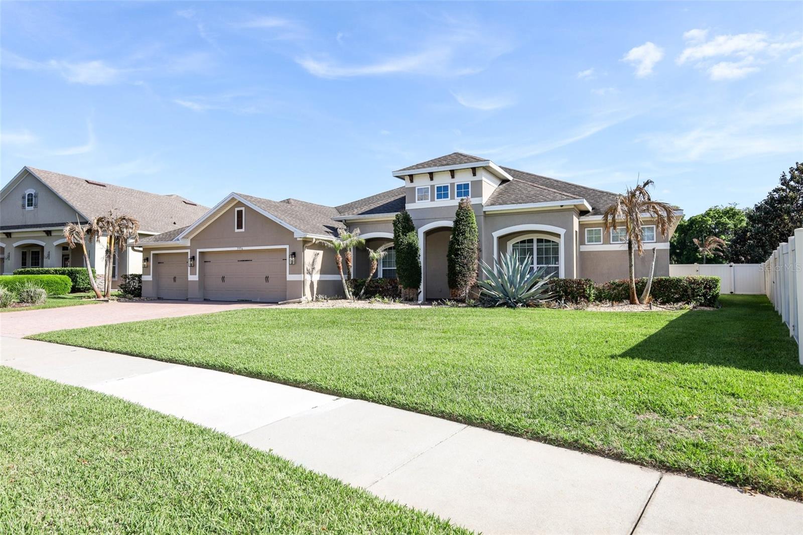 Image 61 of 81 For 3956 Isle Vista Avenue