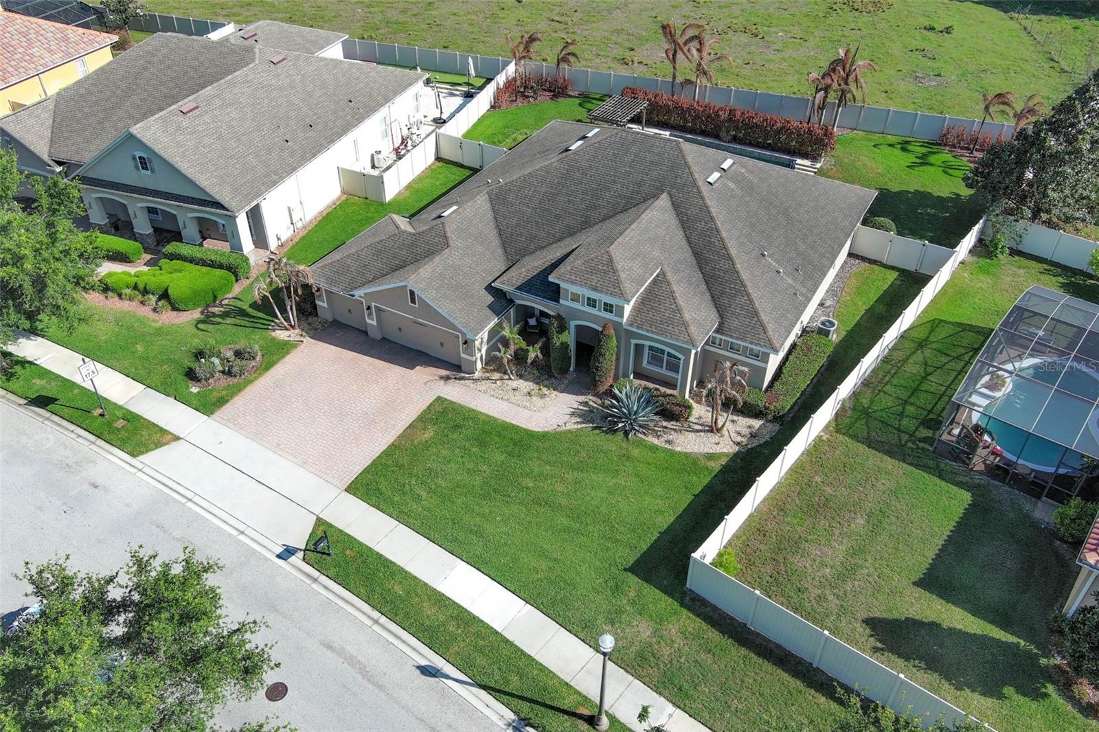 Image 63 of 81 For 3956 Isle Vista Avenue