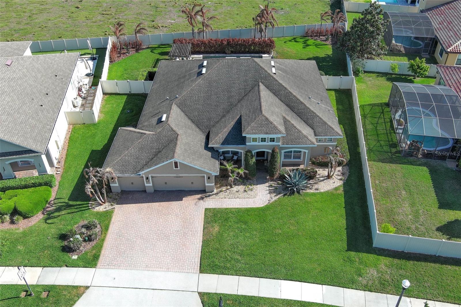 Image 64 of 81 For 3956 Isle Vista Avenue