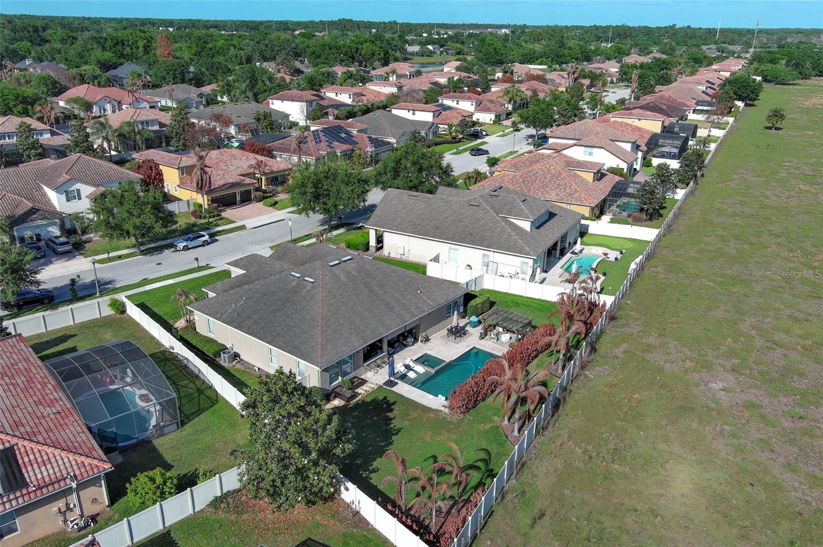 Image 69 of 81 For 3956 Isle Vista Avenue