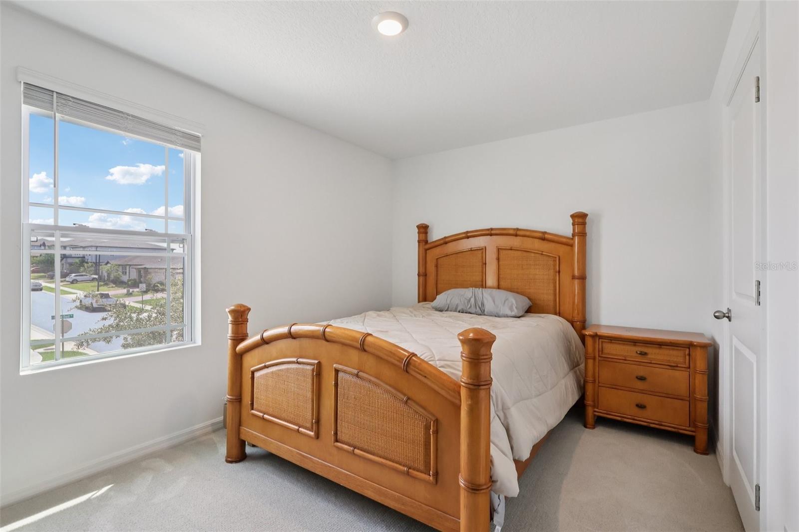 Image 19 of 33 For 2326 Gold Dust Drive