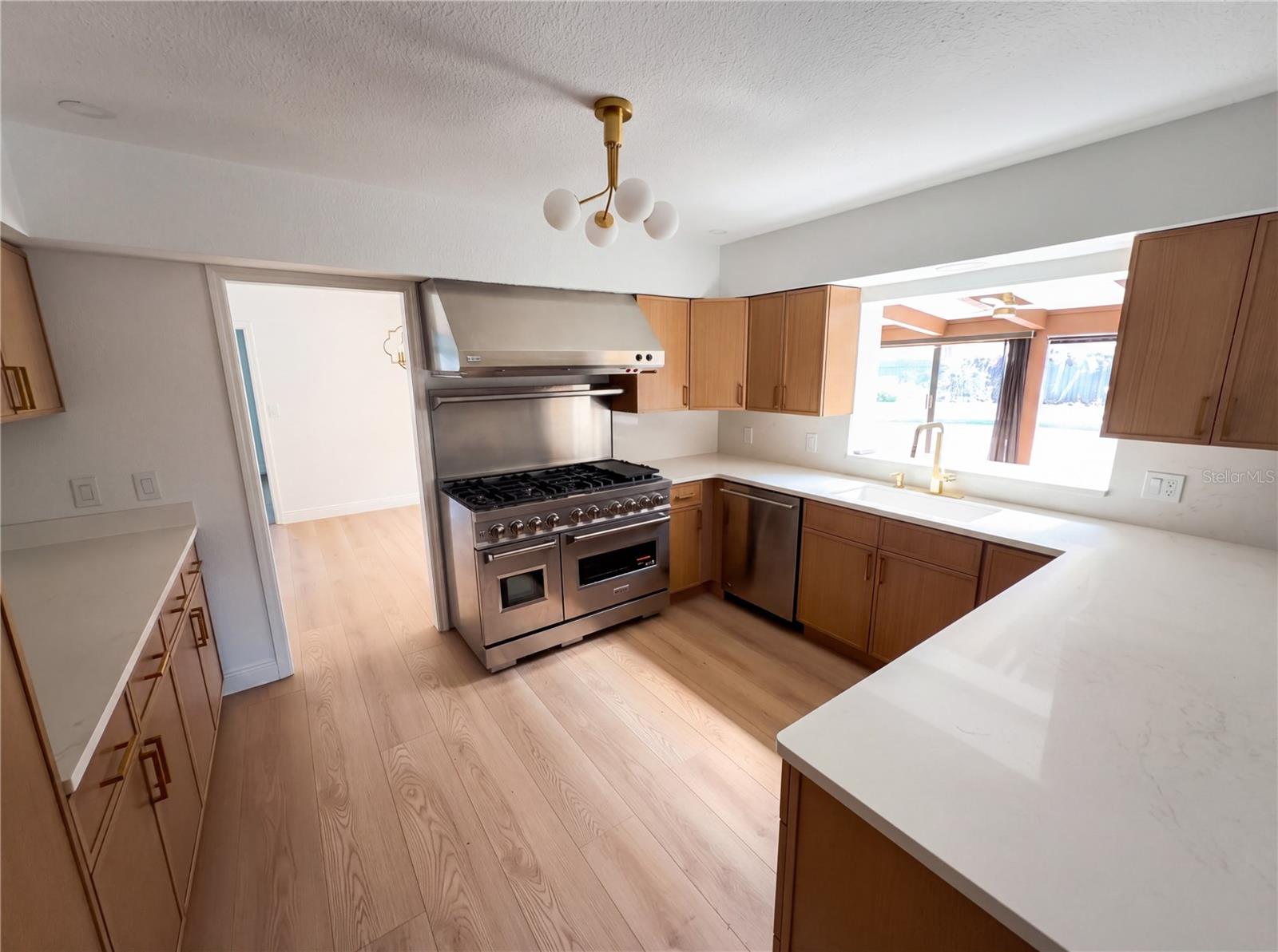 Image 19 of 38 For 51 Oakleigh Lane