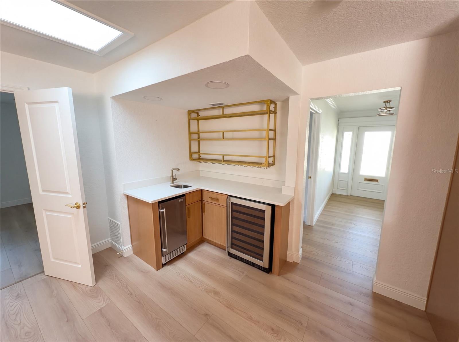 Image 20 of 38 For 51 Oakleigh Lane