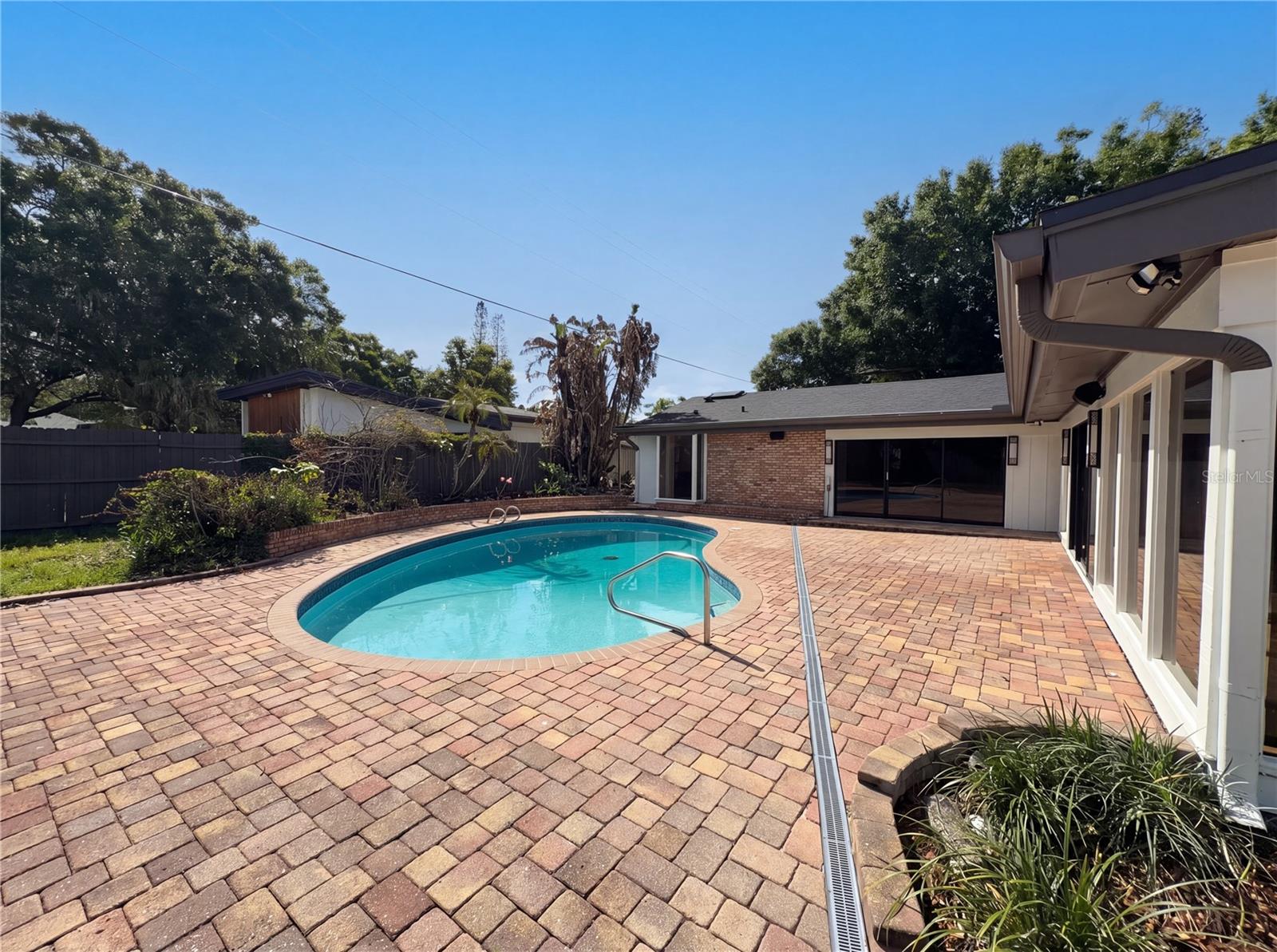 Image 37 of 38 For 51 Oakleigh Lane