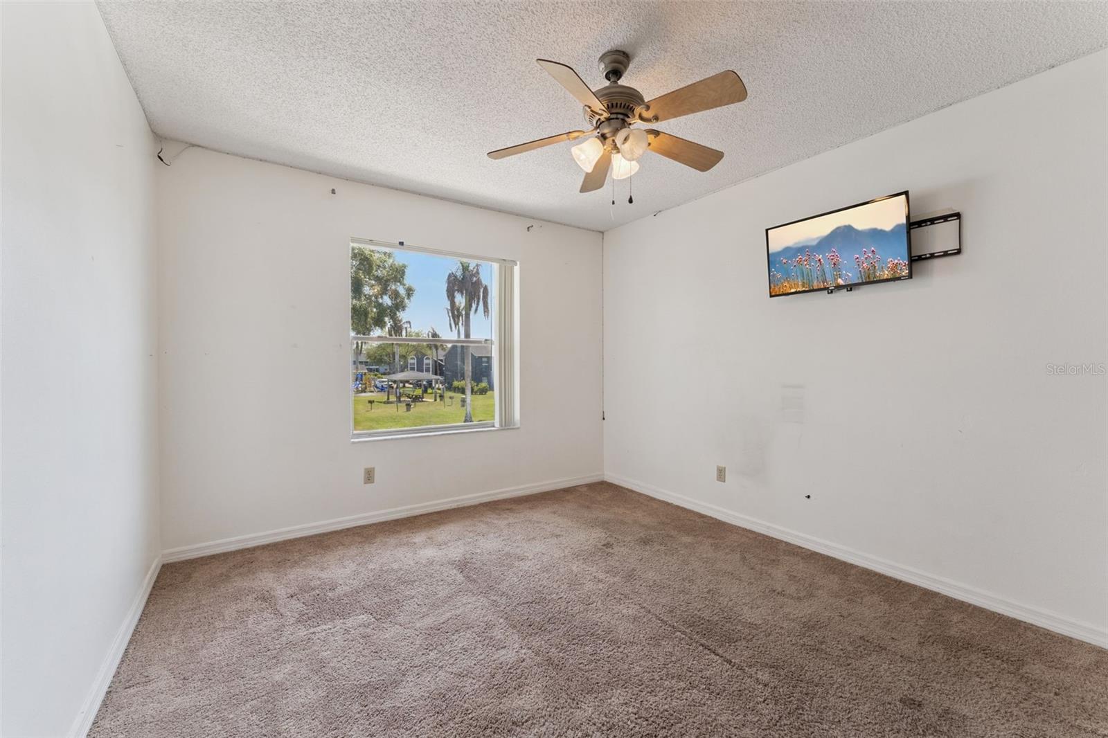 Image 21 of 25 For 4202 Pershing Pointe Place 7