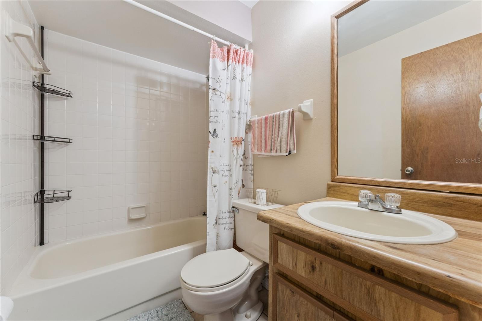 Image 23 of 25 For 4202 Pershing Pointe Place 7