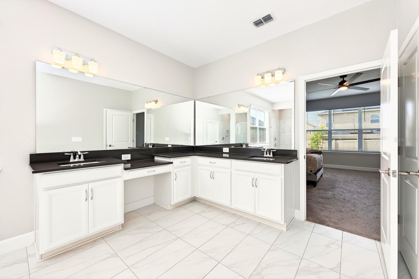 Image 16 of 51 For 1188 Waterview Ridge Circle