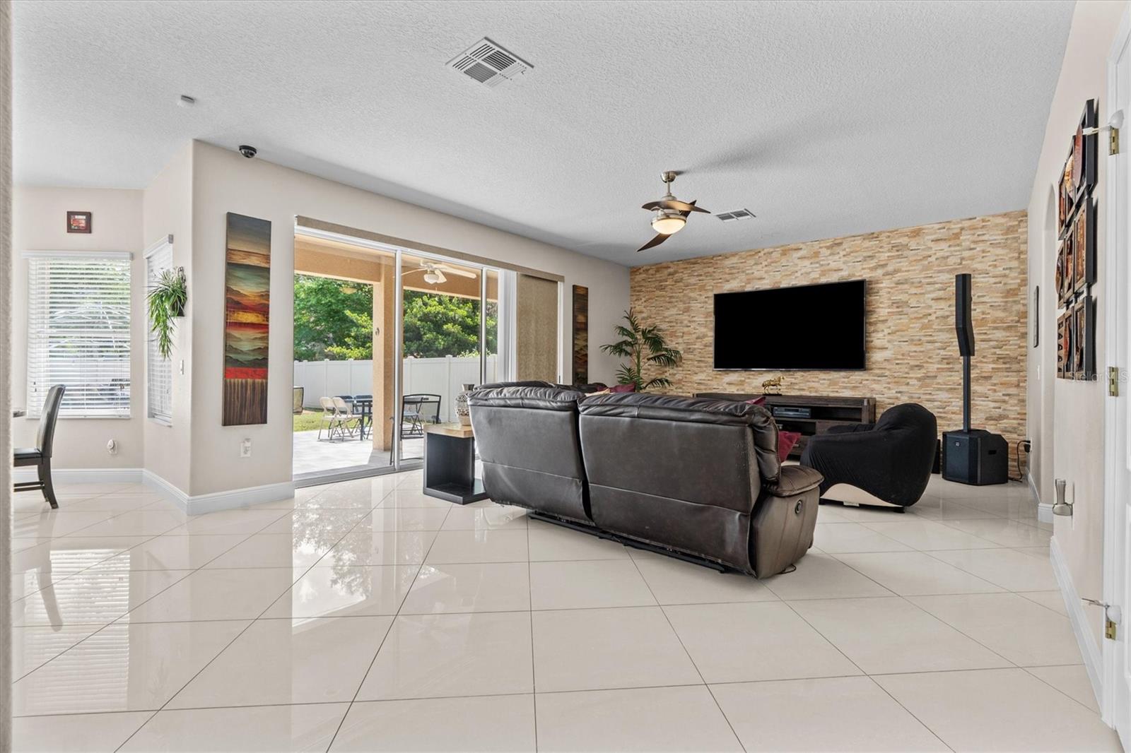 Image 10 of 43 For 12955 Moss Park Ridge Drive