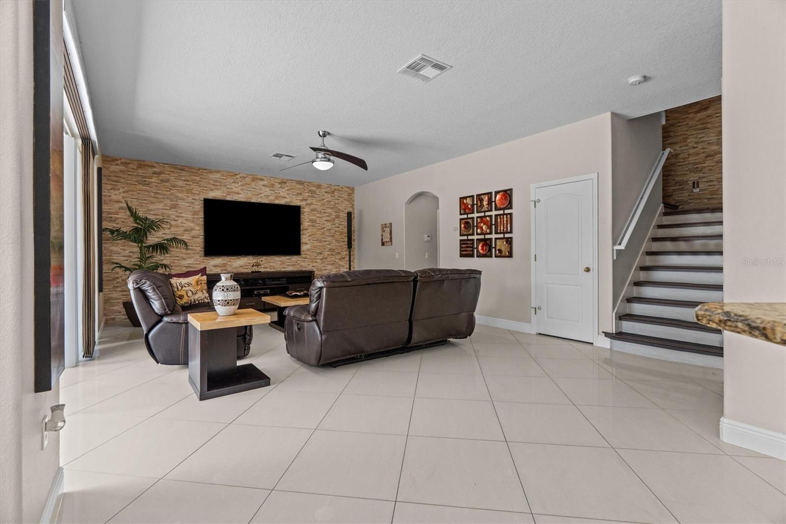 Image 16 of 43 For 12955 Moss Park Ridge Drive