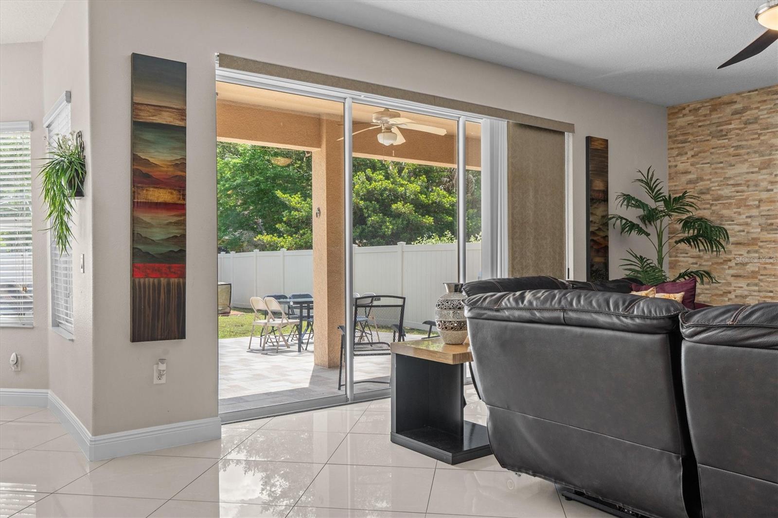 Image 18 of 43 For 12955 Moss Park Ridge Drive