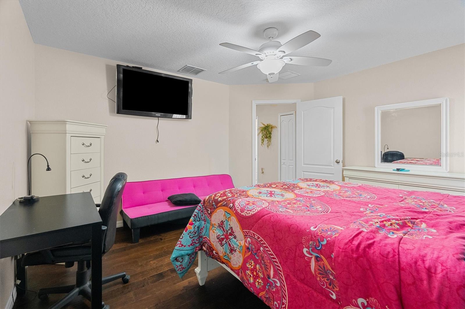 Image 22 of 43 For 12955 Moss Park Ridge Drive