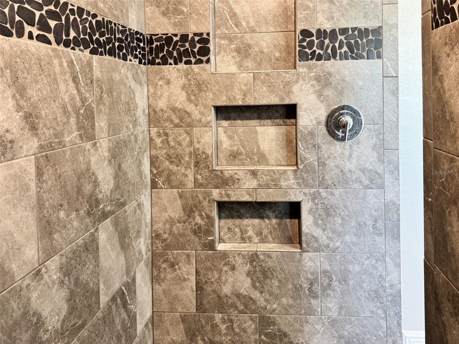 Image 18 of 31 For 420 Ketch Road